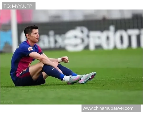 世体:佩德里将伤缺至12月下旬;莱万估计本周末复出